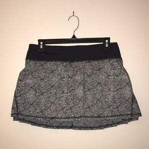 Lululemon pace setter skirt plush petal black 6